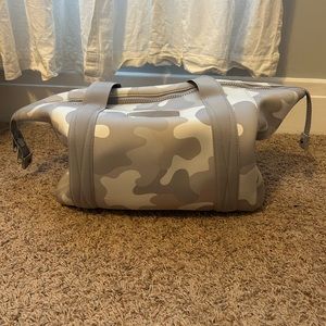 Dagne Dover Landon Carryall